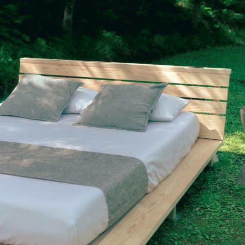 Yunagi Solid Sugi Bed | ベッドフレーム