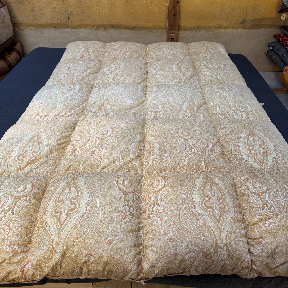 布団 寝具 掛布団 羽毛布団 羽毛ふとん リフォーム 羽毛布団リフォーム 婚礼布団 ロマンス小杉 老舗寝具 神奈川 亀屋寝装センター 亀岡 寝具店