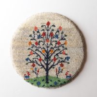 ギャッベ ギャベ 生命の樹 鹿 城 風景画 イラン シラーズ ペルシャ カシュガイ 草木染め 手紡ぎ 手織り 絨毯 ラグ 敷物 ミニギャッベ 座布団 チェア ソファ インテリア雑貨 マツコの知らない世界 ギャッベ京都 ダイニングチェア クッション 北欧 京都 亀屋寝装センター