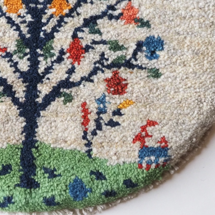 ギャッベ ギャベ 生命の樹 鹿 城 風景画 イラン シラーズ ペルシャ カシュガイ 草木染め 手紡ぎ 手織り 絨毯 ラグ 敷物 ミニギャッベ 座布団 チェア ソファ インテリア雑貨 マツコの知らない世界 ギャッベ京都 ダイニングチェア クッション 北欧 京都 亀屋寝装センター