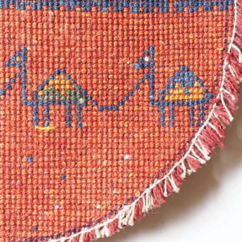 ギャッベ | 座布団サイズ(円形) 38×39cm ラクダ 風景画 イラン #CC-191